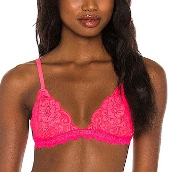 Hah Chi Bralette In Hot Pink